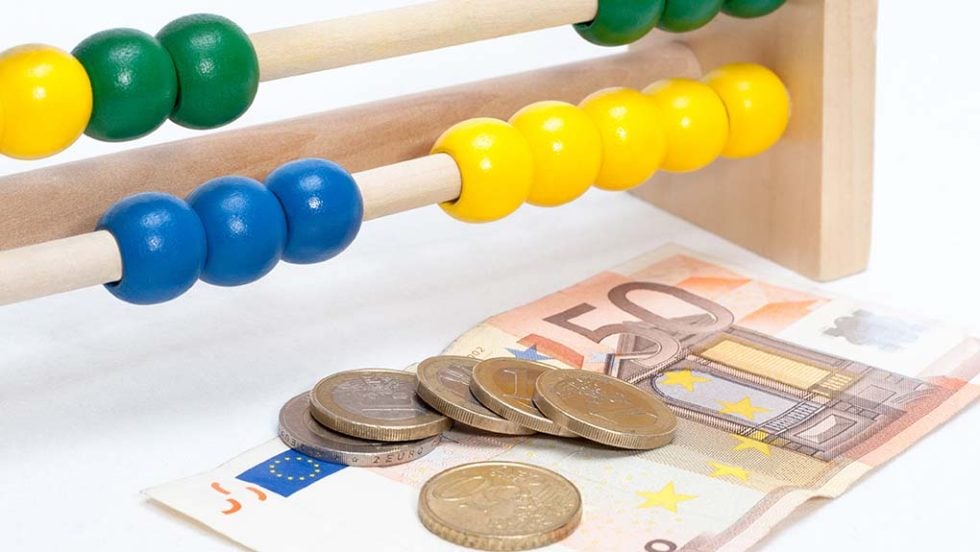 euros xrimatooikonomika